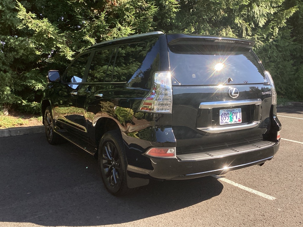 2020 Lexus GX 460 Premium Image 5 of 23