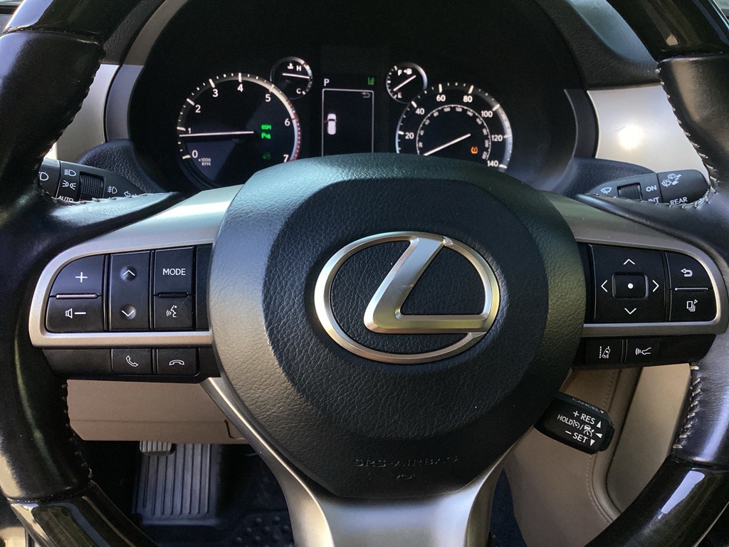 2020 Lexus GX 460 Premium Image 13 of 23