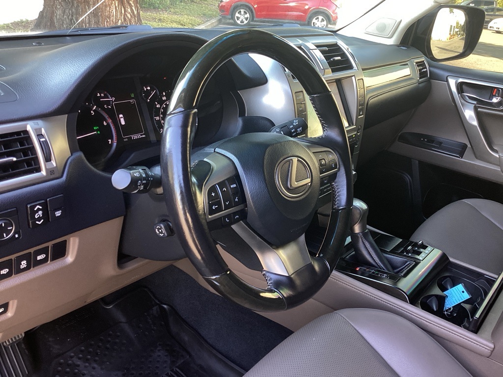 2020 Lexus GX 460 Premium Image 12 of 23