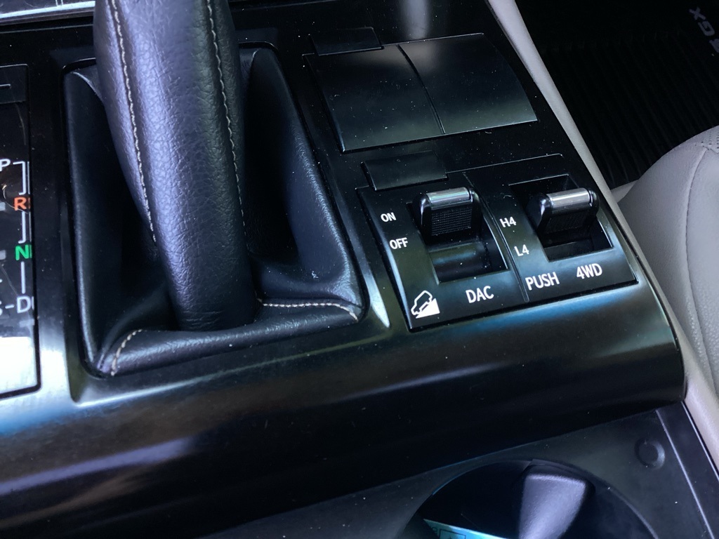 2020 Lexus GX 460 Premium Image 19 of 23