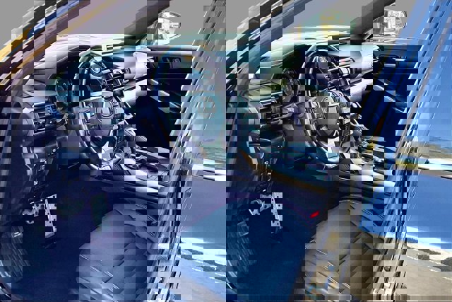 2020 Lexus IS 300 F Sport Image 30 of 34