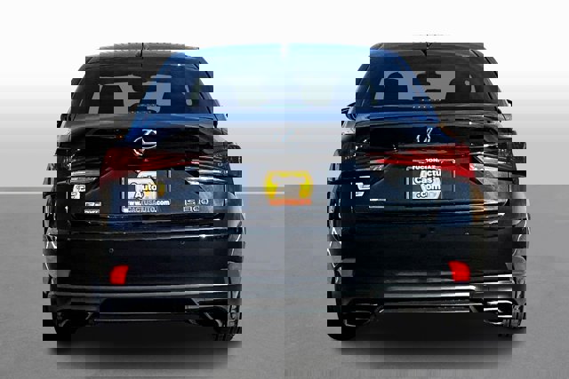 2020 Lexus IS 300 F Sport Image 5 of 34