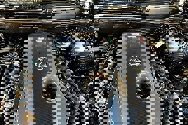 2020 Lexus IS 300 F Sport Image 8 of 34