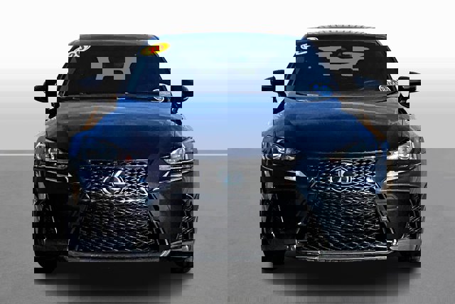 2020 Lexus IS 300 F Sport Image 2 of 34