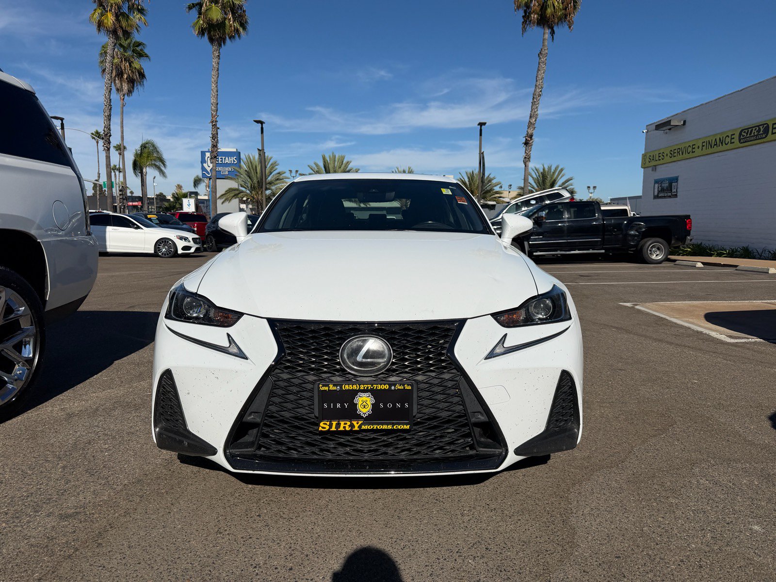 2020 Lexus IS 300 F Sport Image 2 of 4