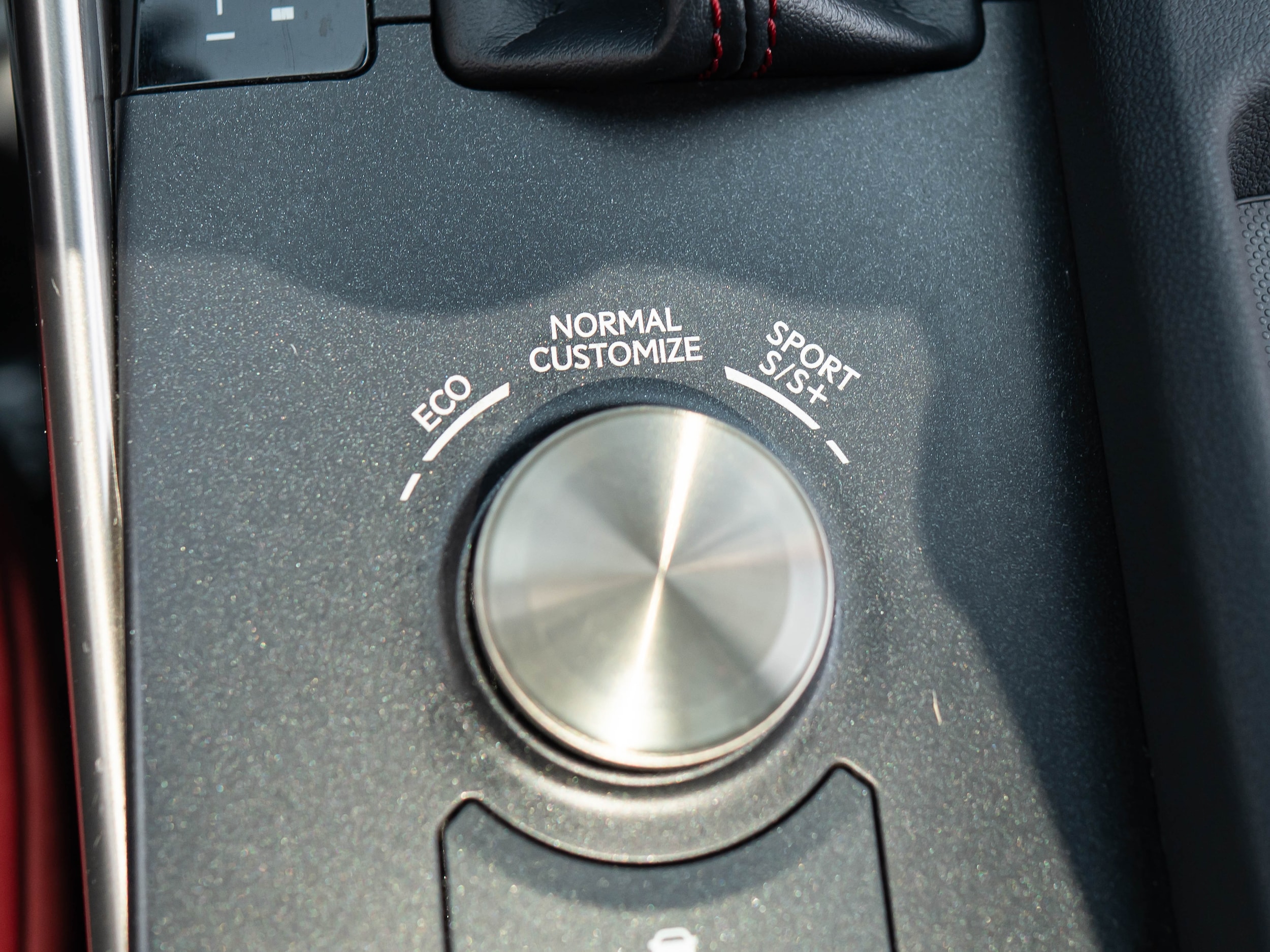 Vehicle image 34 of 52