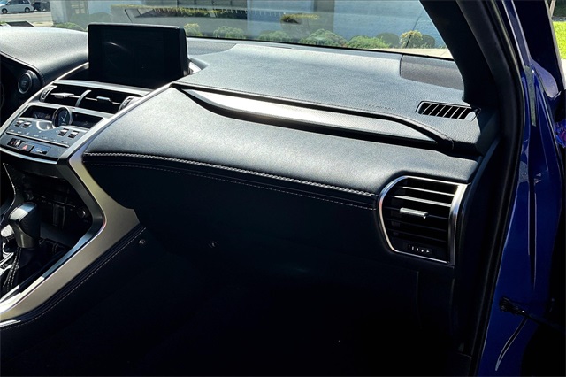 2020 Lexus NX 300 F Sport Image 17 of 32
