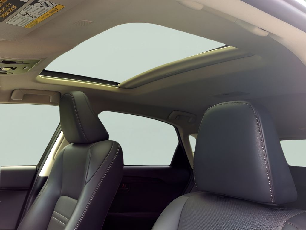 2020 Lexus NX 300h Image 17 of 27