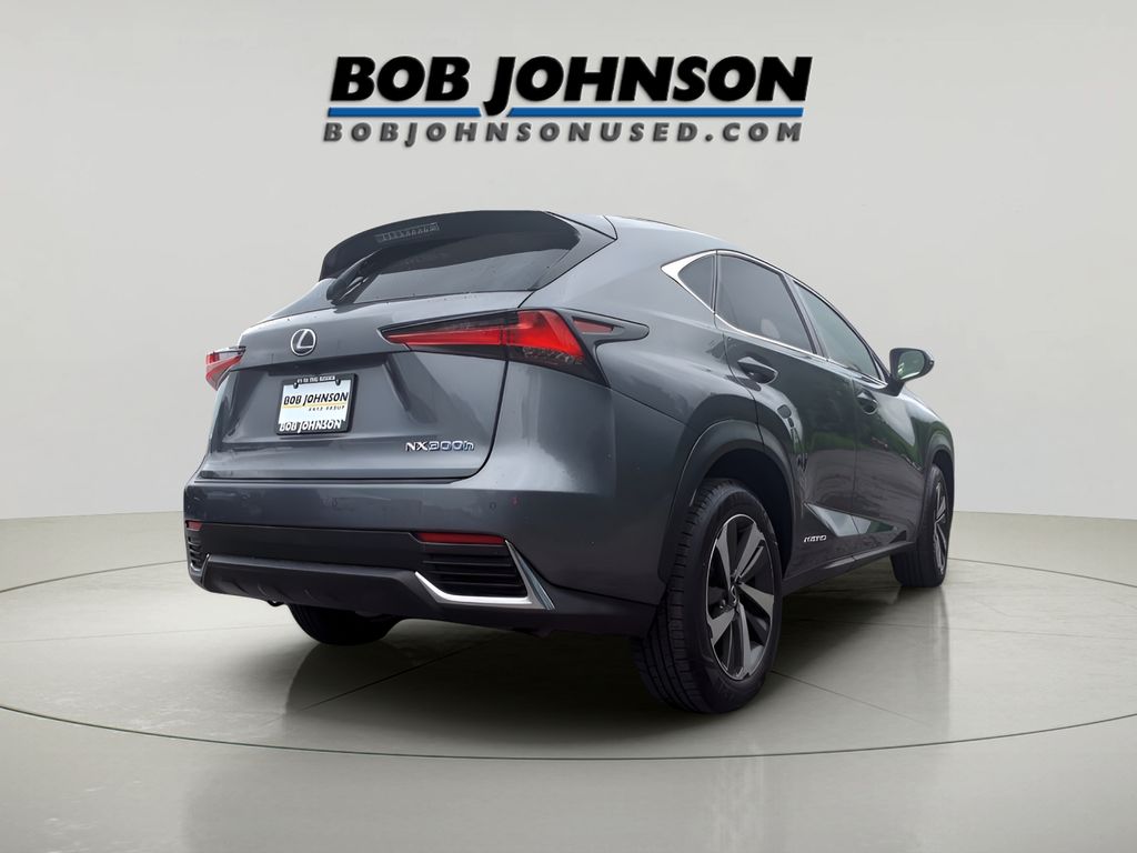 2020 Lexus NX 300h Image 6 of 27