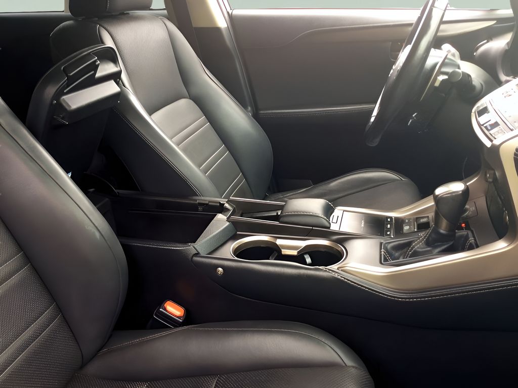 2020 Lexus NX 300h Image 25 of 27