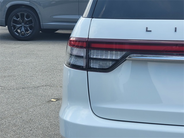 Vehicle image 28 of 28