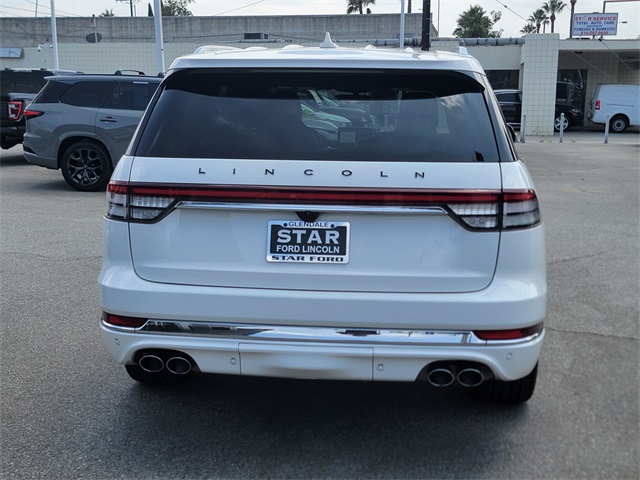 Vehicle image 5 of 28