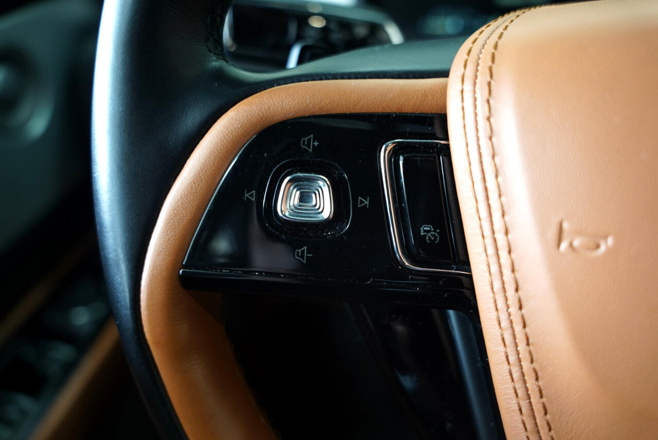 Vehicle image 13 of 40