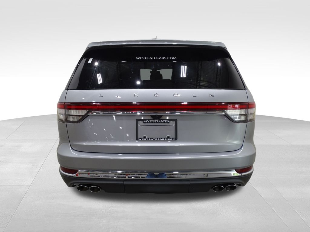 Vehicle image 6 of 36