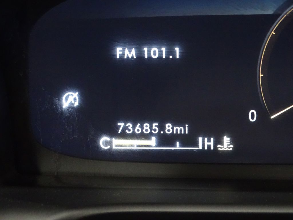 Vehicle image 34 of 36