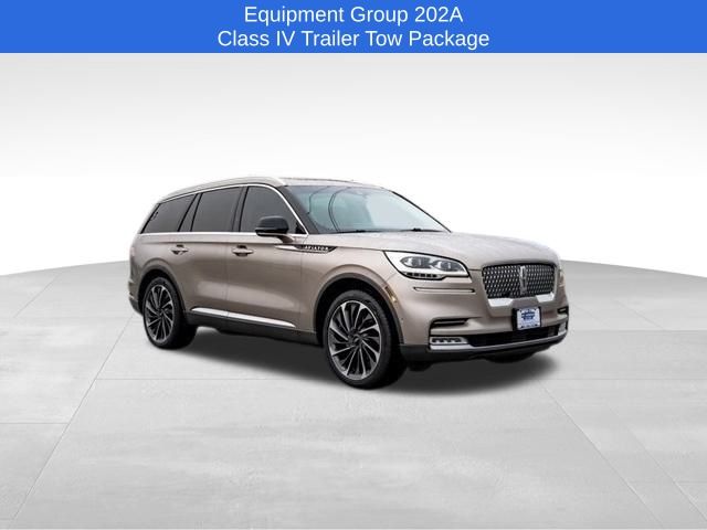 Vehicle image 9 of 37