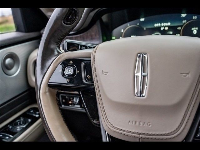 Vehicle image 36 of 37
