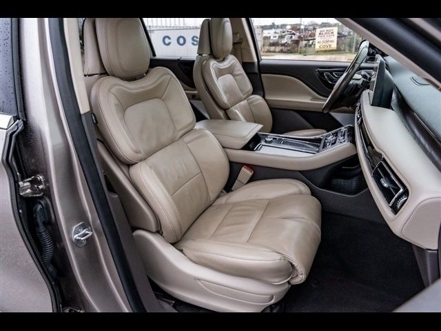 Vehicle image 18 of 37