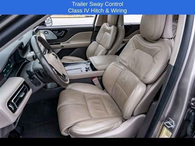 Vehicle image 22 of 37