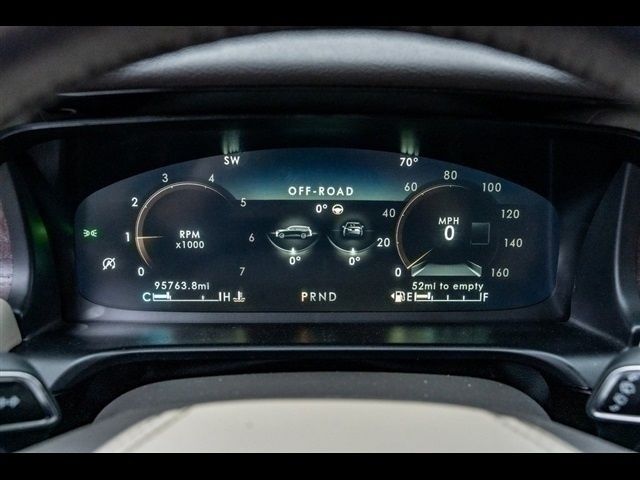Vehicle image 26 of 37