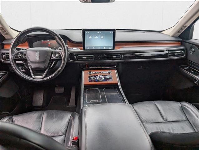 Vehicle image 13 of 25