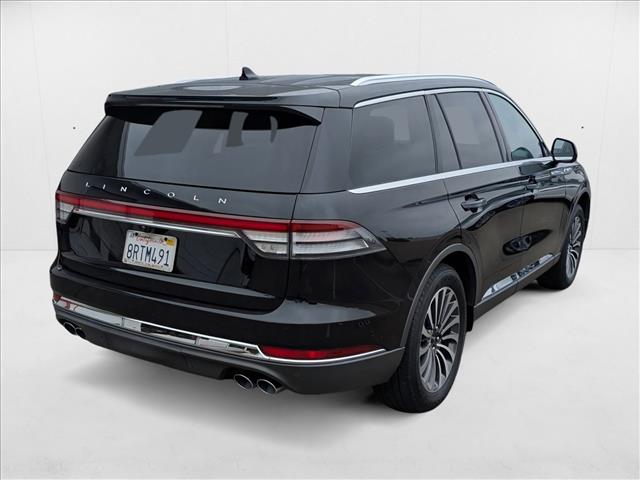 Vehicle image 5 of 25