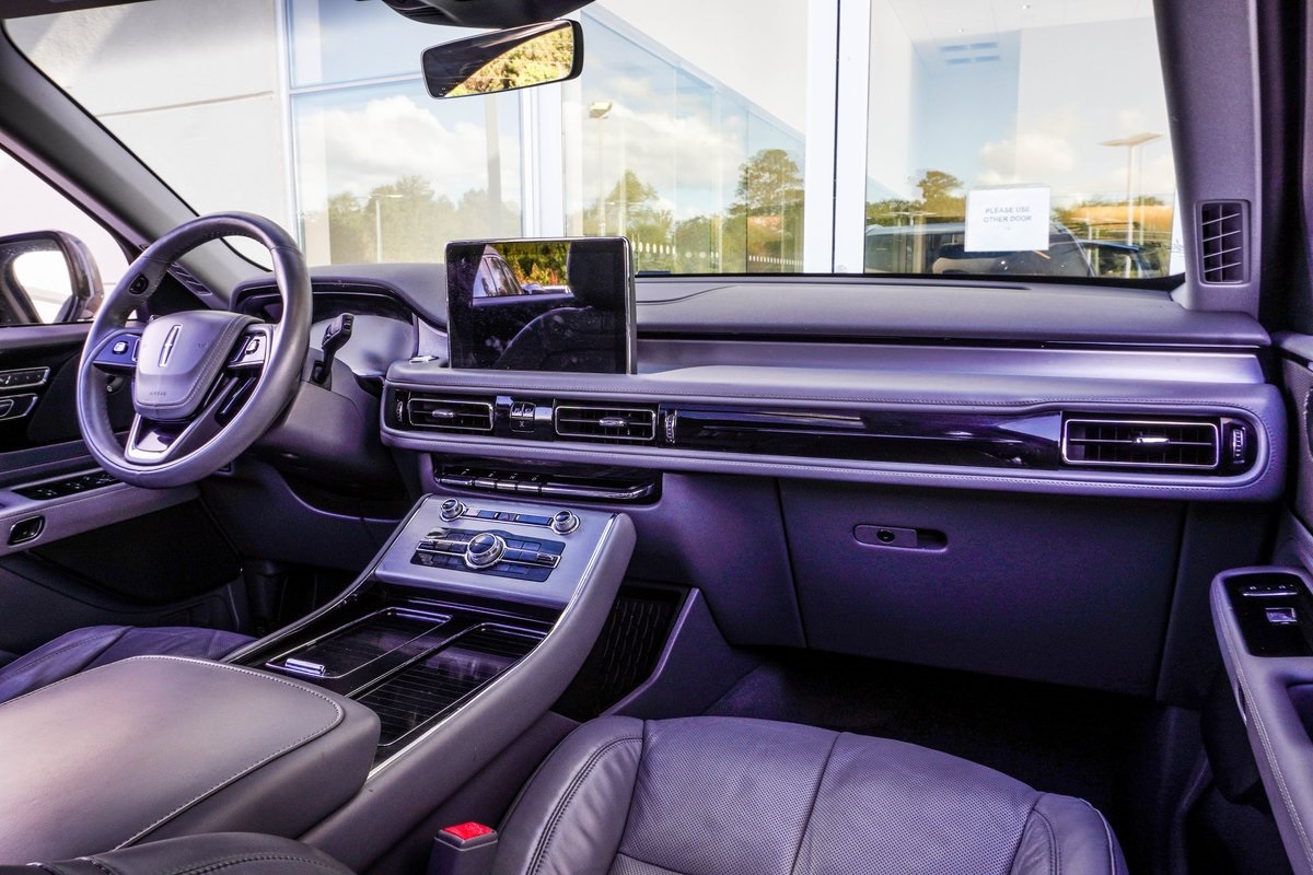 2020 Lincoln Aviator Reserve Image 17 of 34