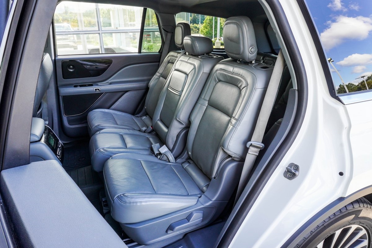 2020 Lincoln Aviator Reserve Image 11 of 34