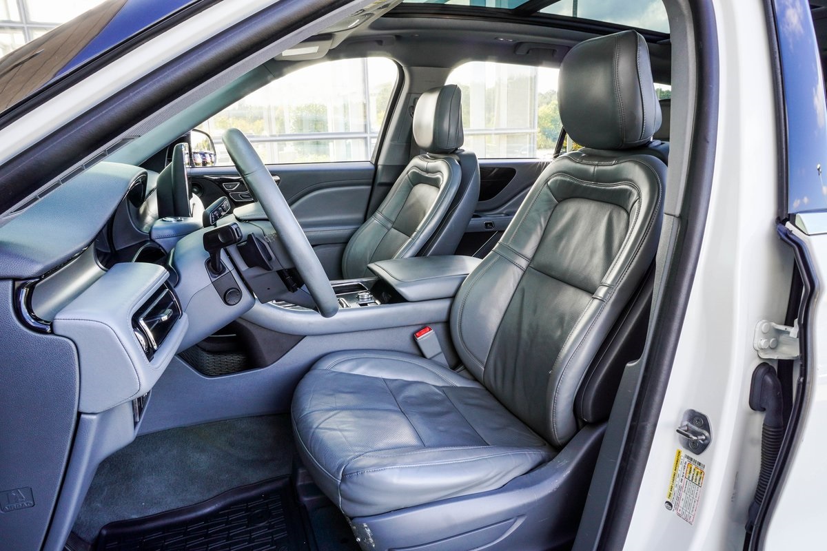 2020 Lincoln Aviator Reserve Image 13 of 34