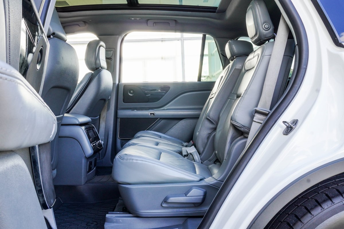 2020 Lincoln Aviator Reserve Image 12 of 34