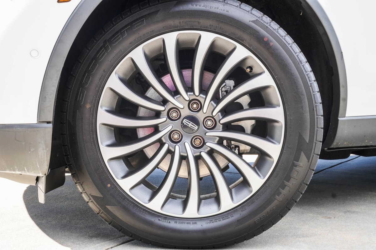 2020 Lincoln Aviator Reserve Image 9 of 34