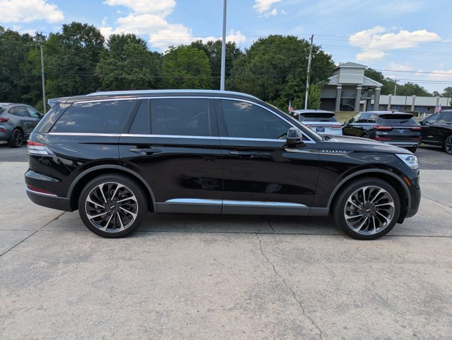 Vehicle image 4 of 30