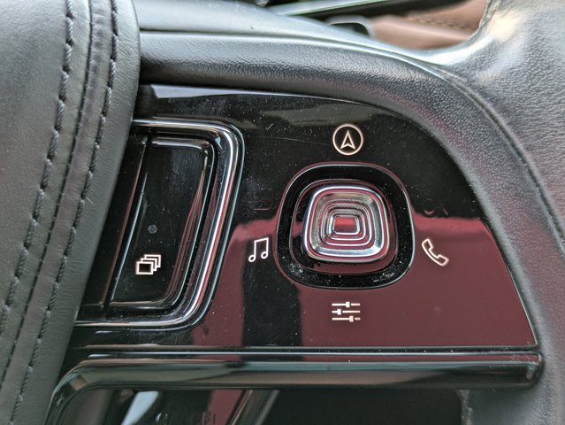Vehicle image 18 of 30