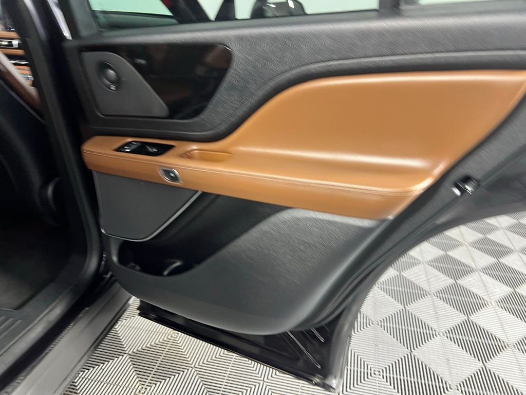 2020 Lincoln Aviator Reserve Image 29 of 51