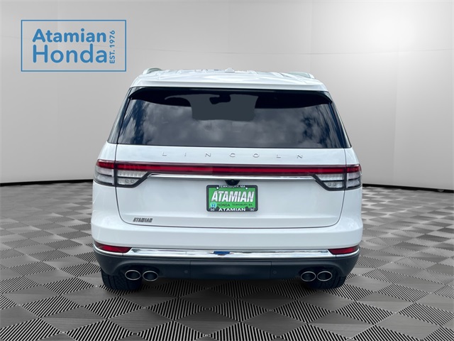 Vehicle image 6 of 15