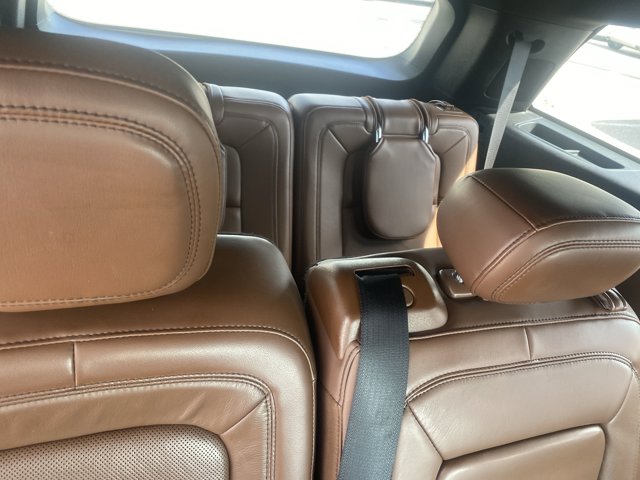 Vehicle image 12 of 20