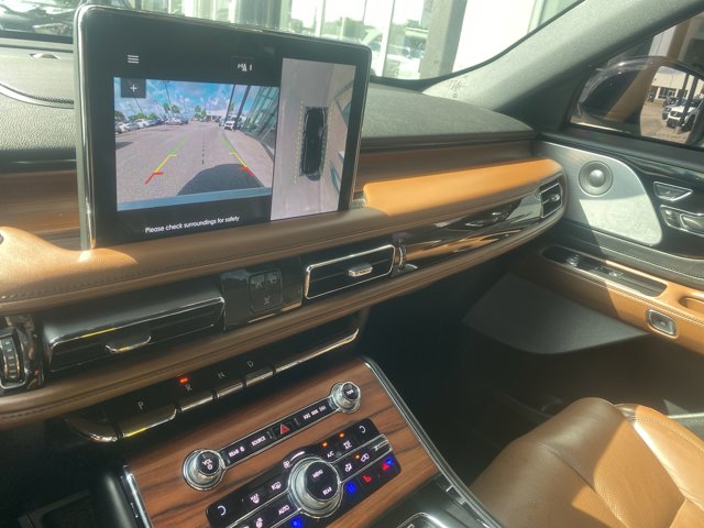 Vehicle image 14 of 20