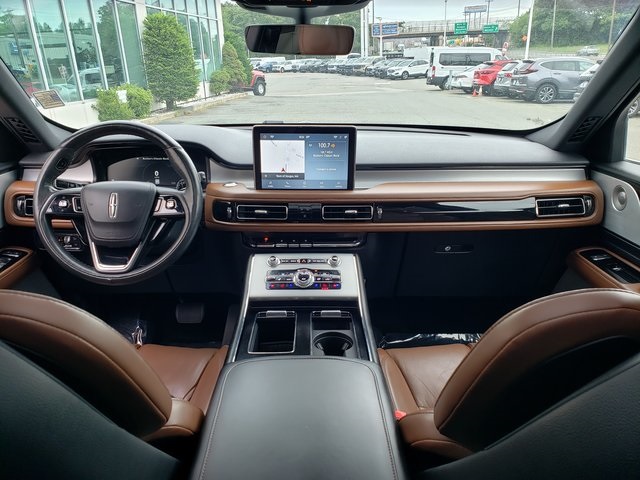 Vehicle image 18 of 47
