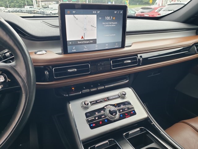 Vehicle image 20 of 47