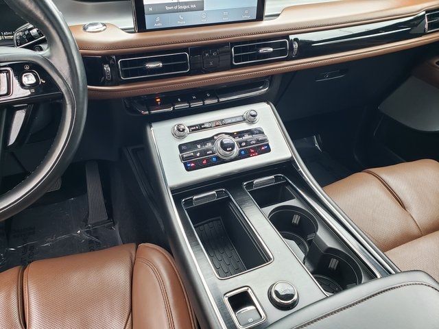 Vehicle image 19 of 47