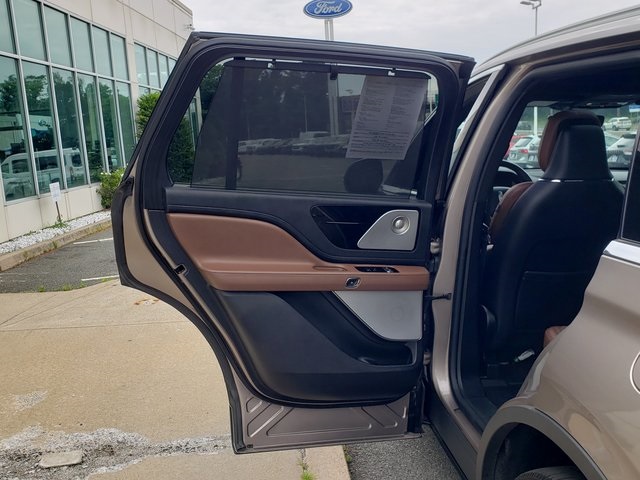 Vehicle image 15 of 47