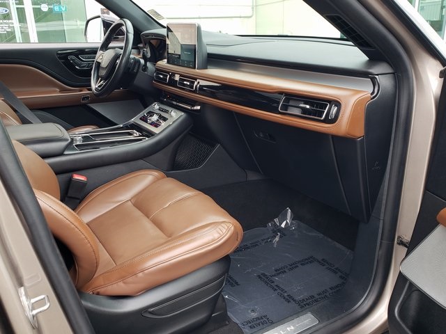 Vehicle image 14 of 47