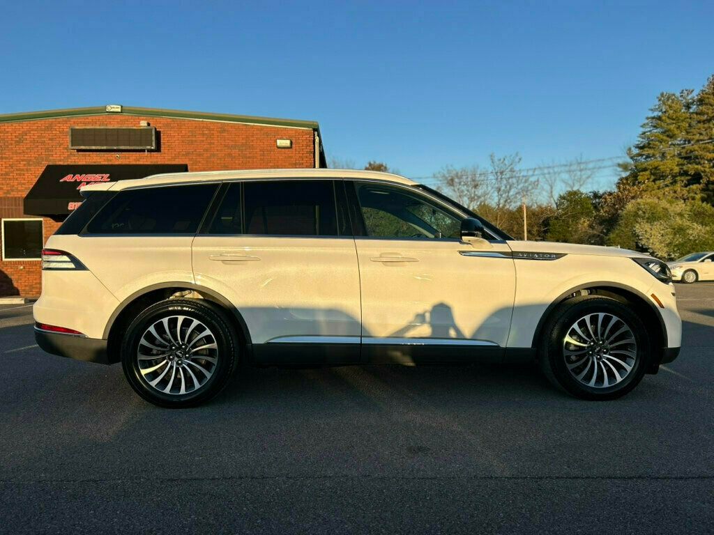 2020 Lincoln Aviator Reserve Image 4 of 34