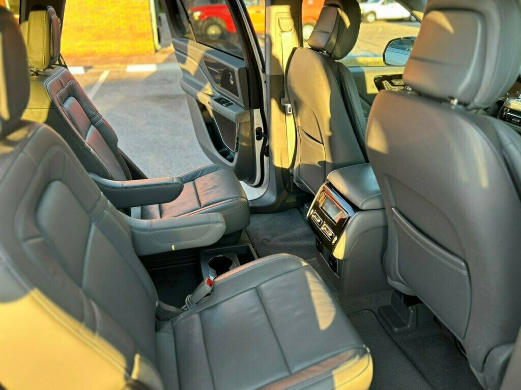 2020 Lincoln Aviator Reserve Image 10 of 34