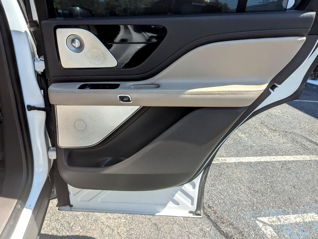 2020 Lincoln Aviator Reserve Image 43 of 66