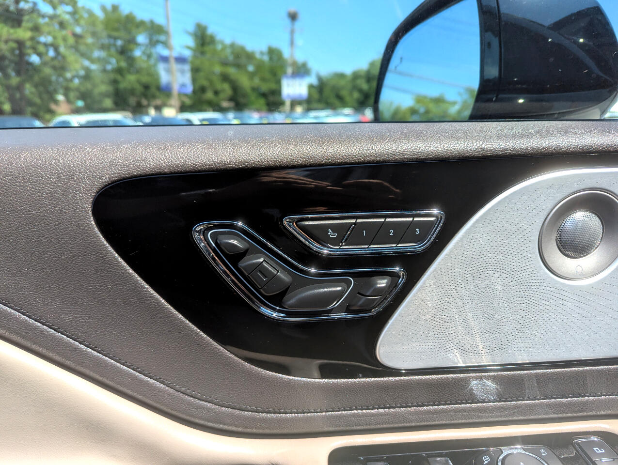 2020 Lincoln Aviator Reserve Image 45 of 66