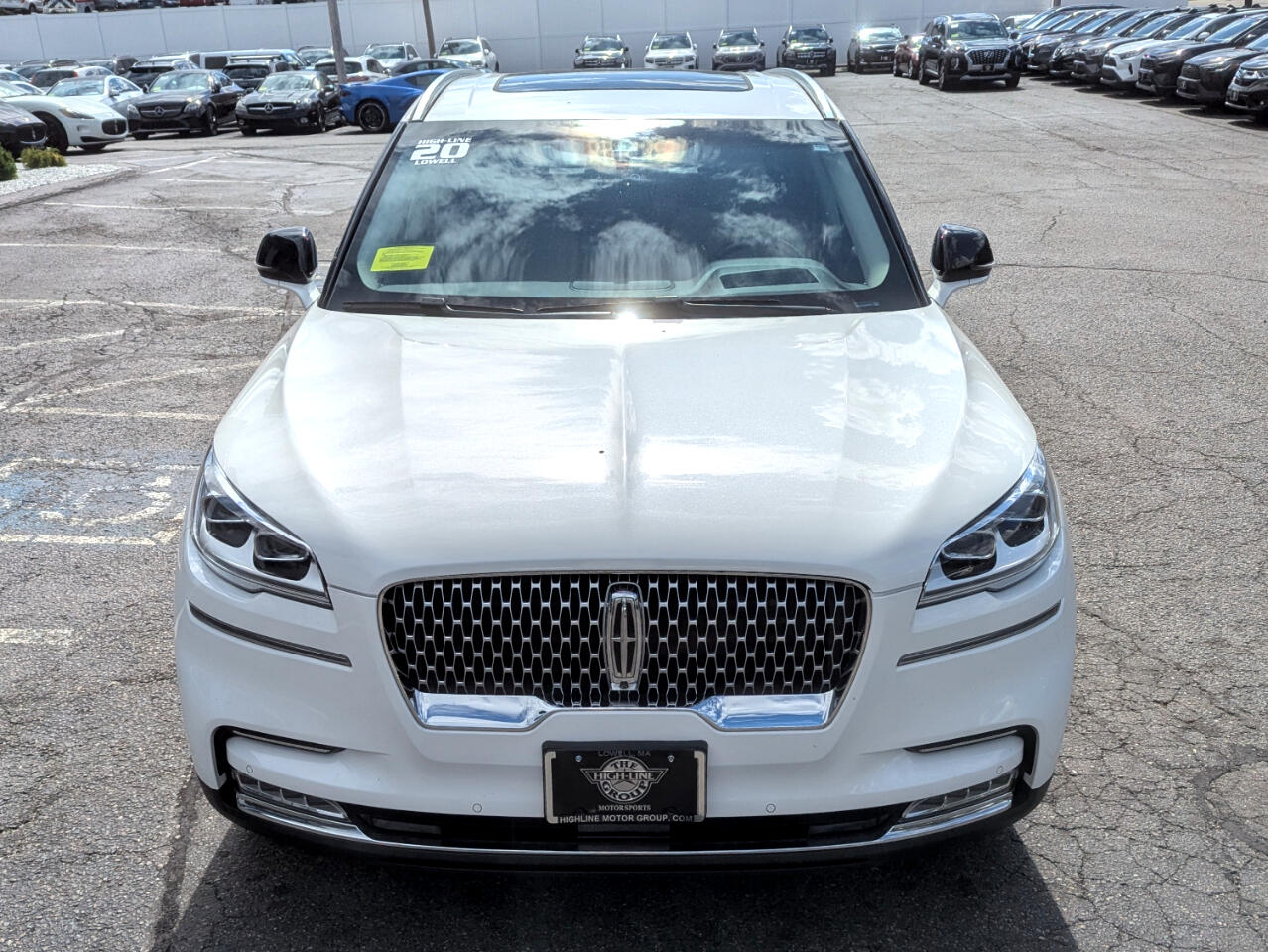 2020 Lincoln Aviator Reserve Image 2 of 66