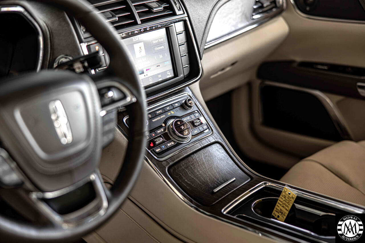 Vehicle image 21 of 39