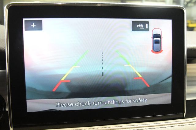 Vehicle image 15 of 26
