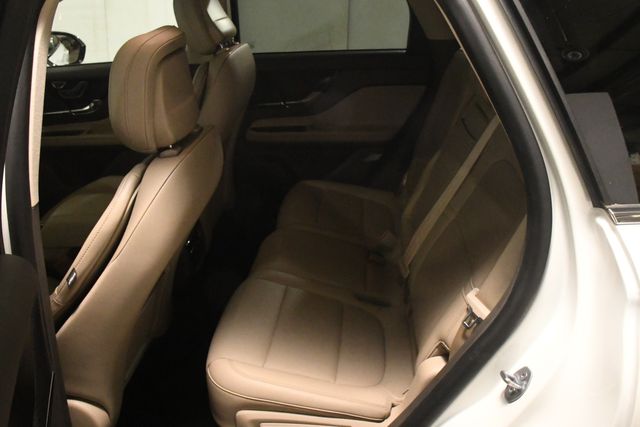 Vehicle image 9 of 26
